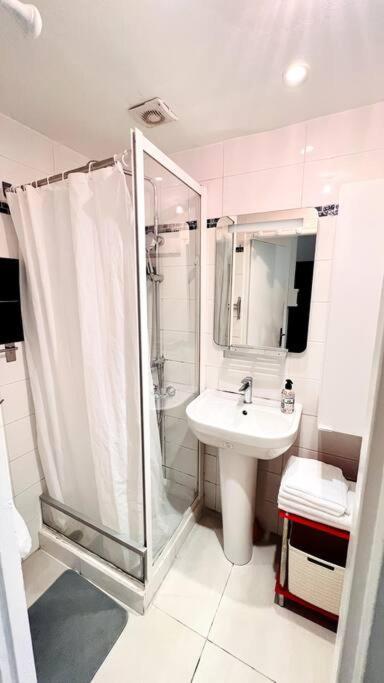 Umbaa - Cute Studio Apartment Nice Ngoại thất bức ảnh